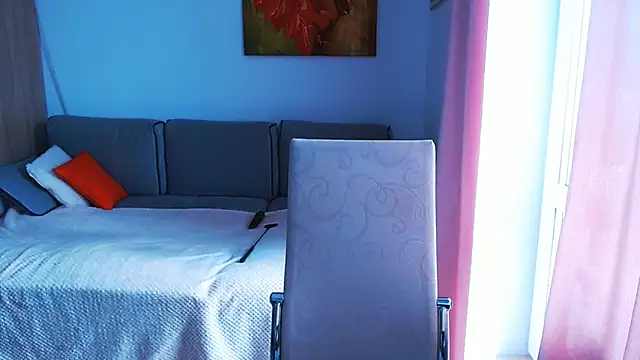 Magic Blondie online show from September 23, 2025, 1:58 pm