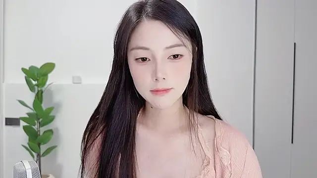 HaagenDazs  online show from October 9, 2025, 1:31 pm