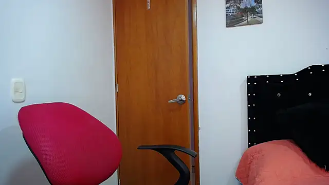 Ursulawhite69 online show from January 21, 2025, 8:11 pm