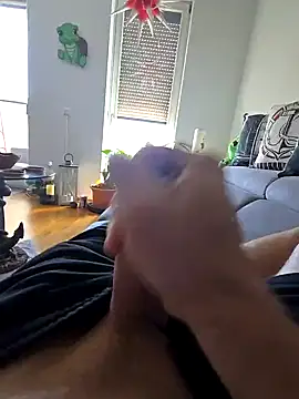 lovebbwgirly online show from March 17, 2025, 7:35 am