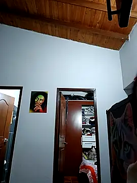 LunaZambrano online show from February 17, 2025, 12:54 am