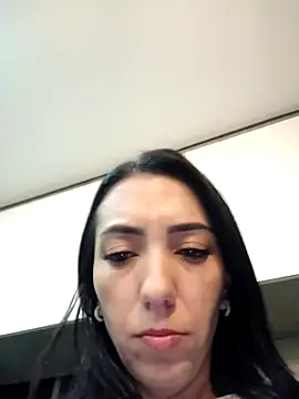 LunaZambrano online show from February 25, 2025, 4:03 am