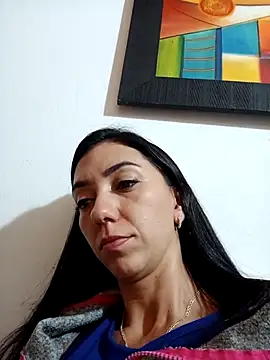 LunaZambrano online show from March 14, 2025, 4:32 am