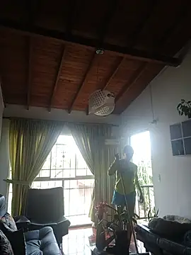 LunaZambrano online show from July 17, 2026, 1:51 pm