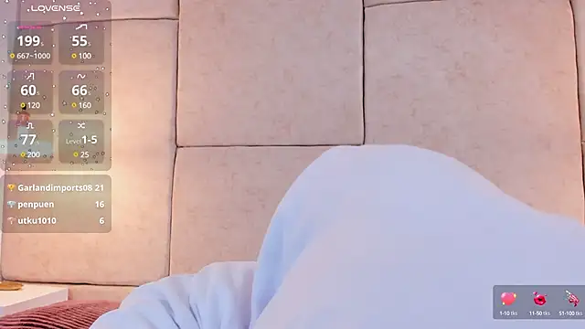 aisha vs online show from December 28, 2024, 3:04 pm