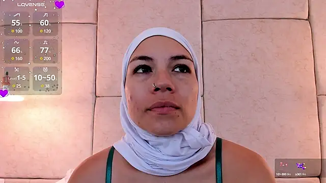 aisha vs online show from February 28, 2025, 11:58 am