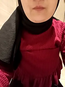 Snapshot of sutgibihatun chatting on February 11, 2026, 2:00 pm sutgibihatun online show from February 11, 2026, 2:00 pm