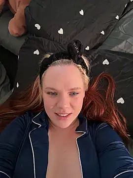 Snapshot of AnjaAmelia chatting on February 13, 2026, 12:34 pm AnjaAmelia online show from February 13, 2026, 12:34 pm