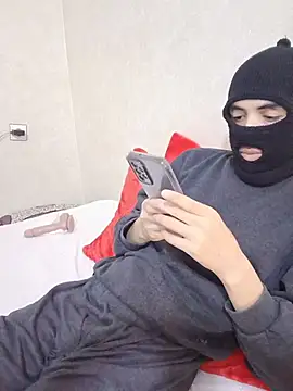 arabqueen online show from November 18, 2025, 9:30 pm