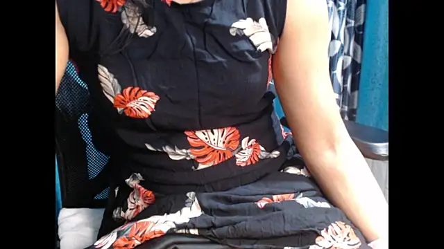 CuteRhea69 online show from February 19, 2025, 3:38 pm