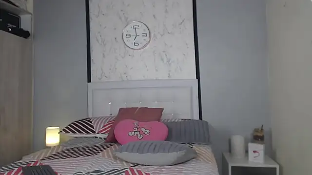 Snapshot of Sofia_Blosom chatting on February 11, 2025, 1:10 am Sofia Blosom online show from February 11, 2025, 1:10 am