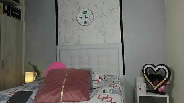 Snapshot of Sofia_Blosom chatting on March 21, 2025, 6:16 am Sofia Blosom online show from March 21, 2025, 6:16 am