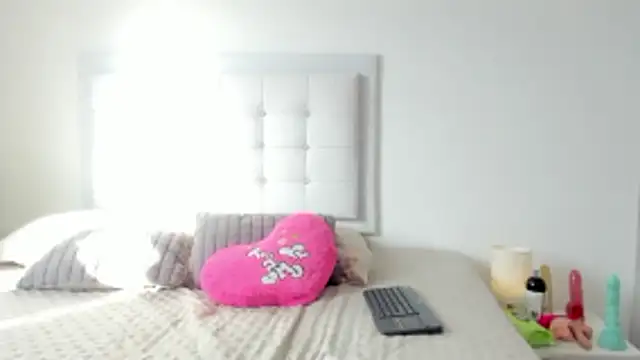 Snapshot of Sofia_Blosom chatting on October 23, 2025, 9:13 pm Sofia Blosom online show from October 23, 2025, 9:13 pm