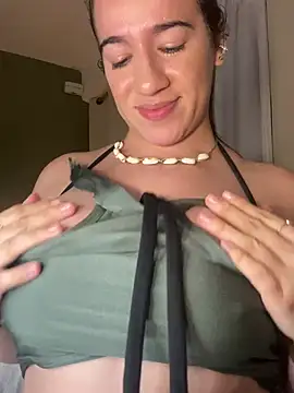 Antonellachic73 online show from February 18, 2025, 3:21 am