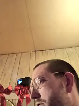 davisdesiresxh online show from February 6, 2025, 12:11 am