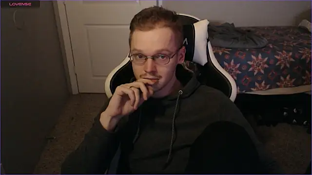 doloresman online show from March 1, 2025, 6:35 am