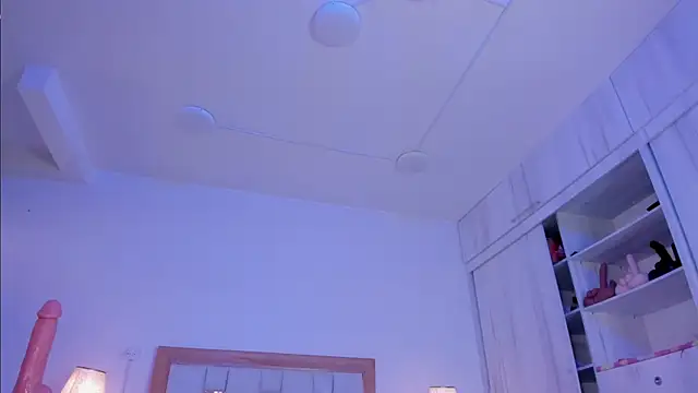 mia hank online show from January 21, 2025, 2:37 pm