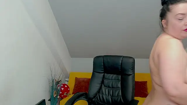 BrendaSkye online show from February 14, 2025, 10:38 am