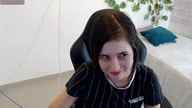 Snapshot of tania_sweet__ chatting on January 17, 2025, 7:05 pm tania sweet online show from January 17, 2025, 7:05 pm