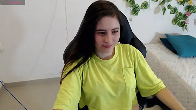 Snapshot of tania_sweet__ chatting on February 7, 2025, 5:51 pm tania sweet online show from February 7, 2025, 5:51 pm