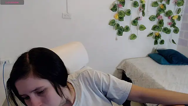 Snapshot of tania_sweet__ chatting on October 9, 2025, 3:21 pm tania sweet online show from October 9, 2025, 3:21 pm