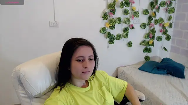 Snapshot of tania_sweet__ chatting on October 30, 2025, 3:46 pm tania sweet online show from October 30, 2025, 3:46 pm