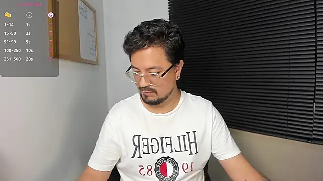 DaviidEvans  online show from December 11, 2024, 1:26 am