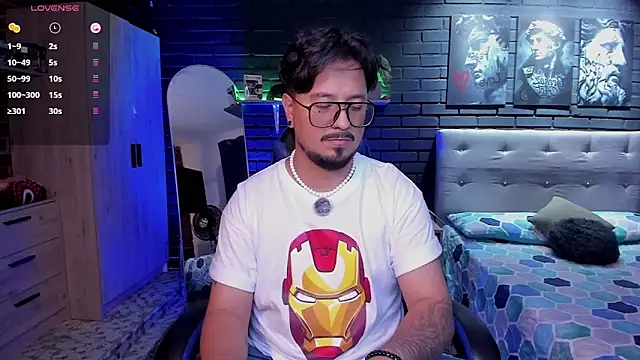 DaviidEvans  online show from March 18, 2026, 11:30 pm