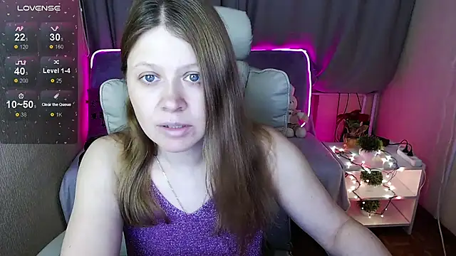 alekasamui online show from January 9, 2025, 3:26 am