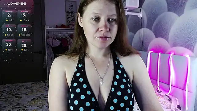 alekasamui online show from September 29, 2025, 9:08 pm