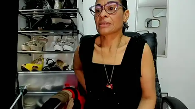 Aries Mature online show from April 16, 2026, 2:18 pm