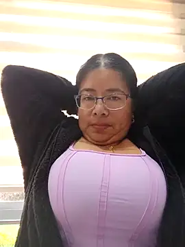   valentina18 online show from February 19, 2025, 1:39 pm