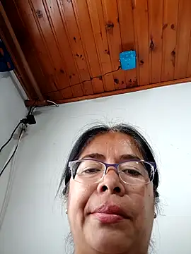   valentina18 online show from March 2, 2025, 8:18 pm