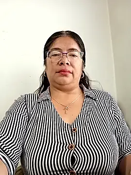   valentina18 online show from September 23, 2025, 1:03 pm