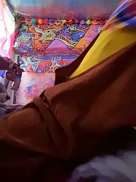 BABYUNICORN online show from December 19, 2024, 10:00 pm