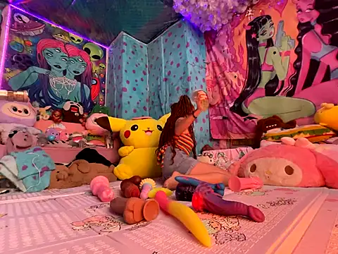 BABYUNICORN online show from October 4, 2025, 8:51 pm