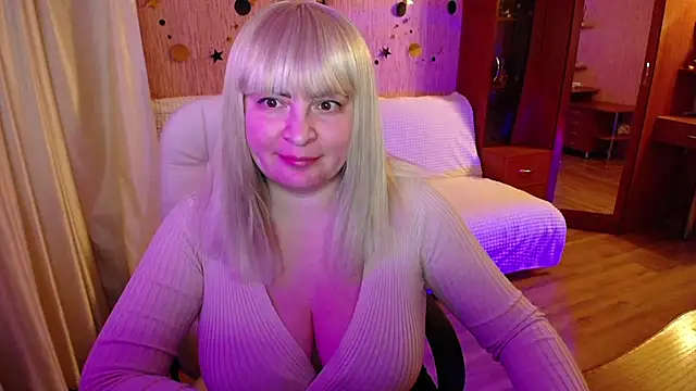 -MeowMeow online show from February 23, 2025, 9:37 pm