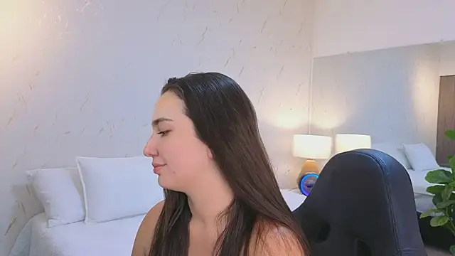 ava blue online show from April 14, 2026, 7:53 pm