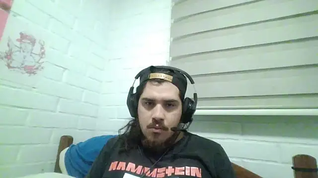 hung weeb online show from April 20, 2026, 3:42 am