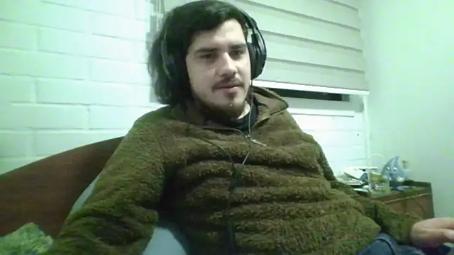Snapshot of hung_weeb chatting on July 28, 2026, 4:08 am hung weeb online show from July 28, 2026, 4:08 am