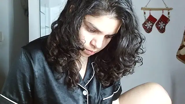 Nikkykora15 online show from December 19, 2025, 1:23 am