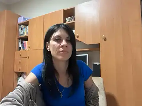 Snapshot of InjaAtHome chatting on June 19, 2026, 9:40 pm InjaAtHome online show from June 19, 2026, 9:40 pm