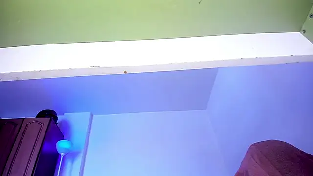 Eiden allenx online show from April 18, 2026, 3:27 pm