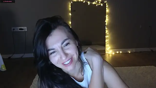 Mary love16 online show from March 15, 2025, 9:16 pm