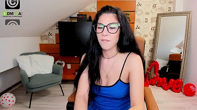 EmillyTaylor online show from March 17, 2025, 7:46 am