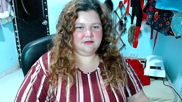 squirt322bbw online show from November 27, 2025, 6:32 pm