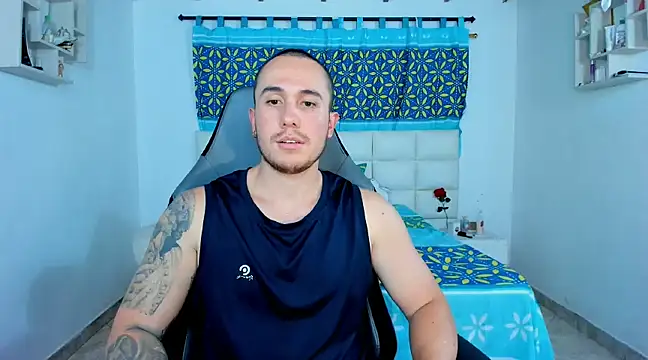 juan  jimenez online show from February 5, 2025, 1:04 am