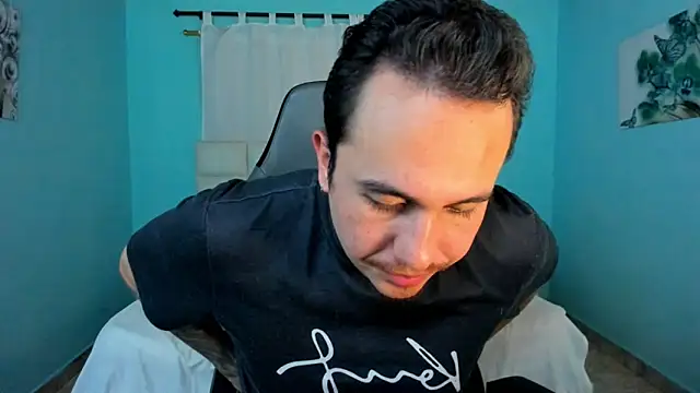 juan  jimenez online show from April 4, 2026, 9:34 pm