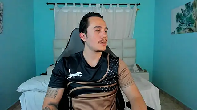 juan  jimenez online show from April 22, 2026, 8:43 pm