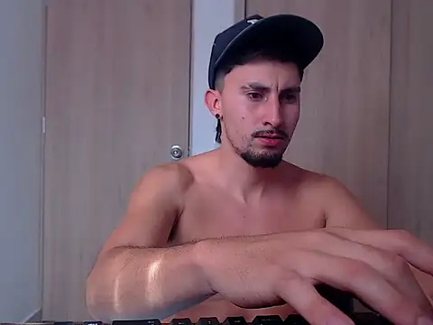 ChrisDamon online show from September 19, 2025, 2:40 pm